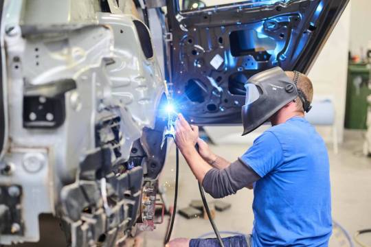 Кузовные и прочие работы Кузовные и прочие работы